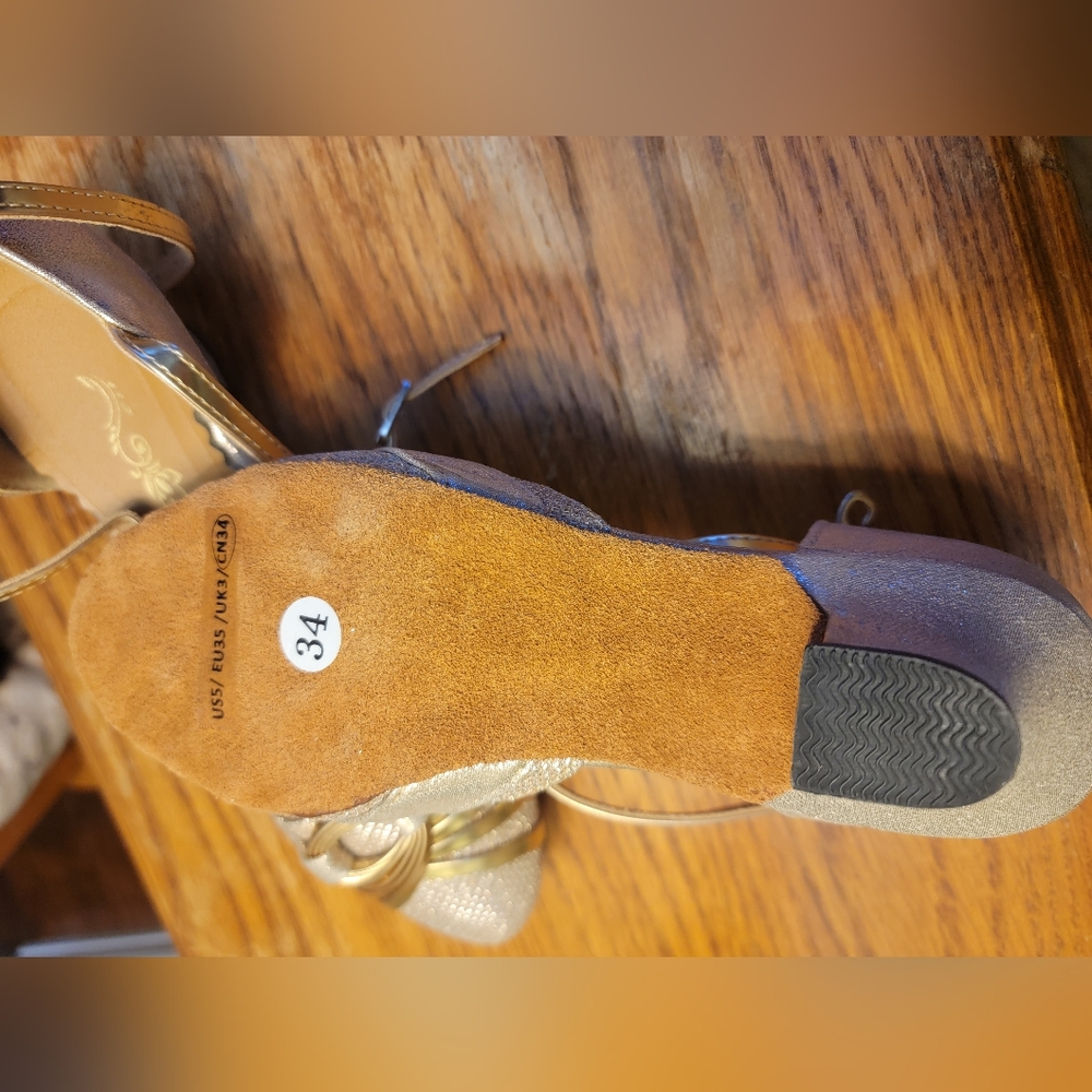 Gold Dancing Shoes - Picture 4 of 4
